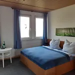 Tannerhof Homestay *